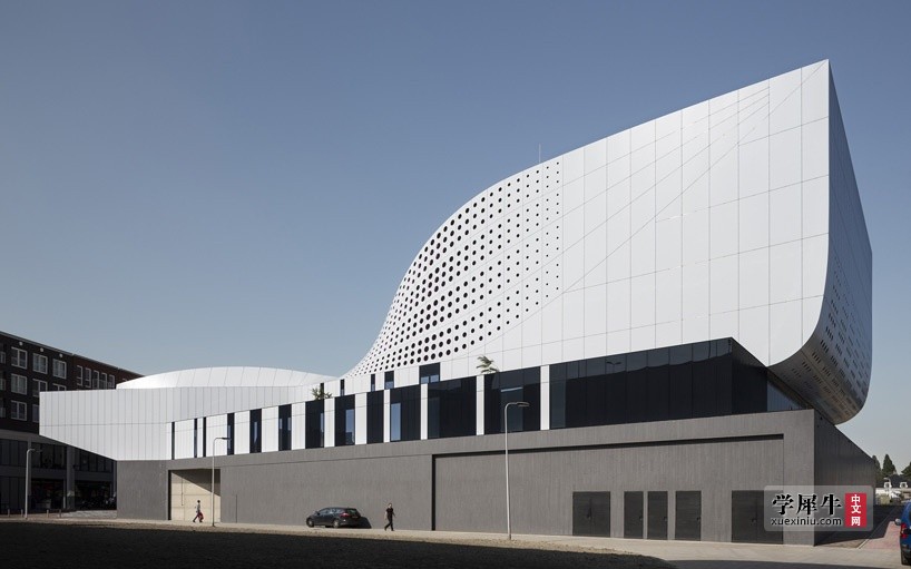 unstudio-theater-de-stoep-designboom-05.jpg