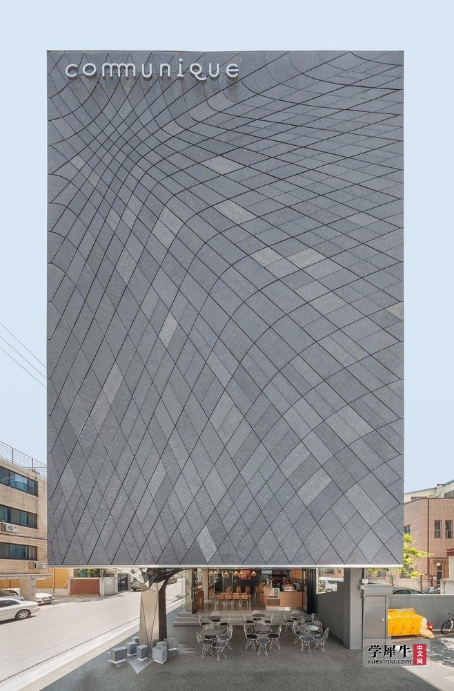 portada_03_DKD_Communique_Icon_Facade.jpg