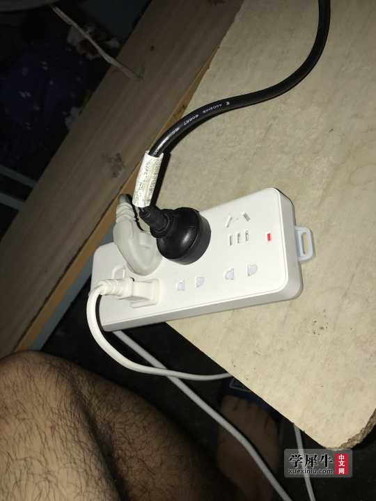 F4QA81Q9W7OIO3B2T8]B~IJ.jpg